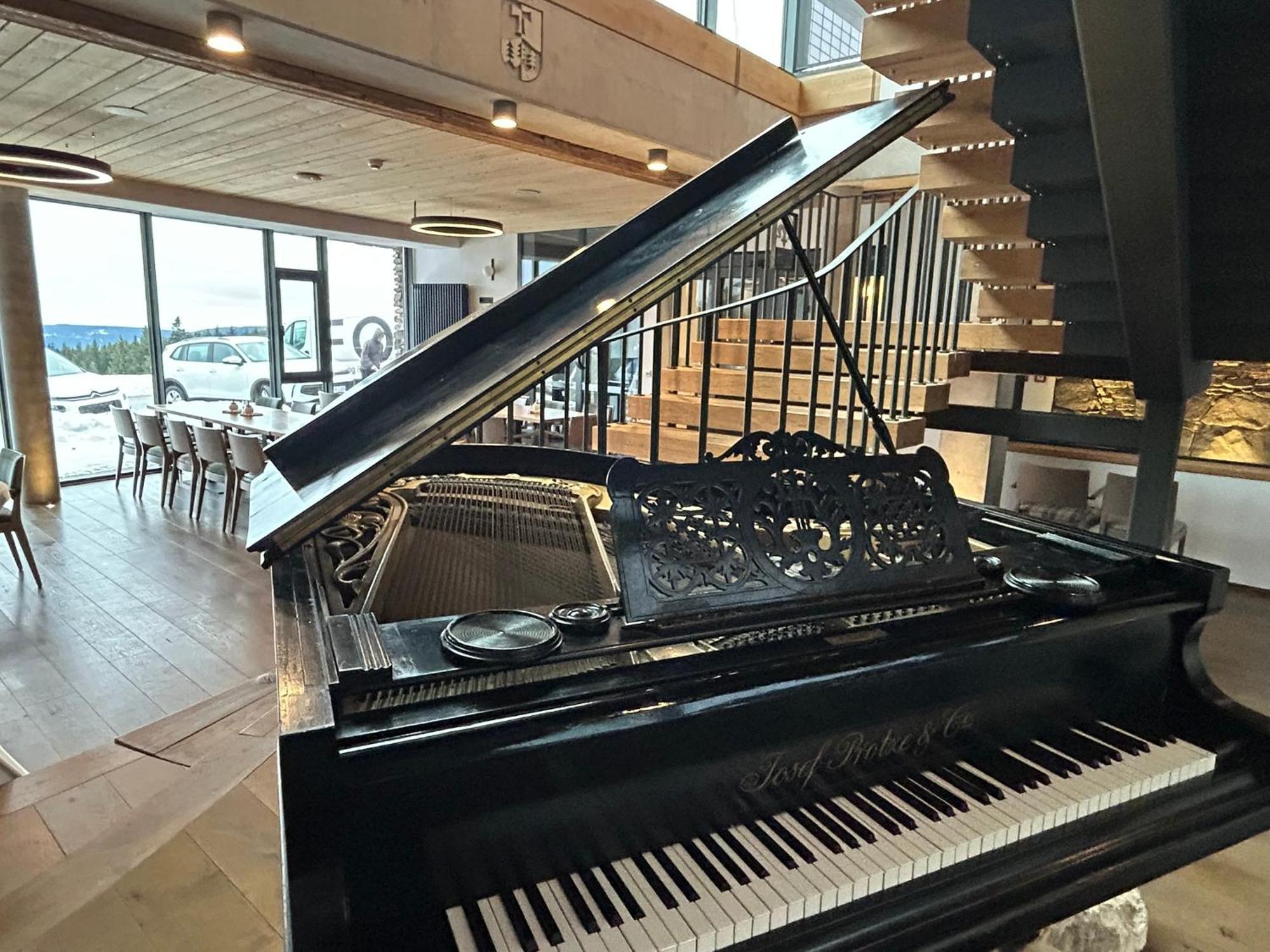 Erlebachova Bouda, Hotel - Resort Svaty Frantisek Špindlerŭv Mlýn 외부 사진