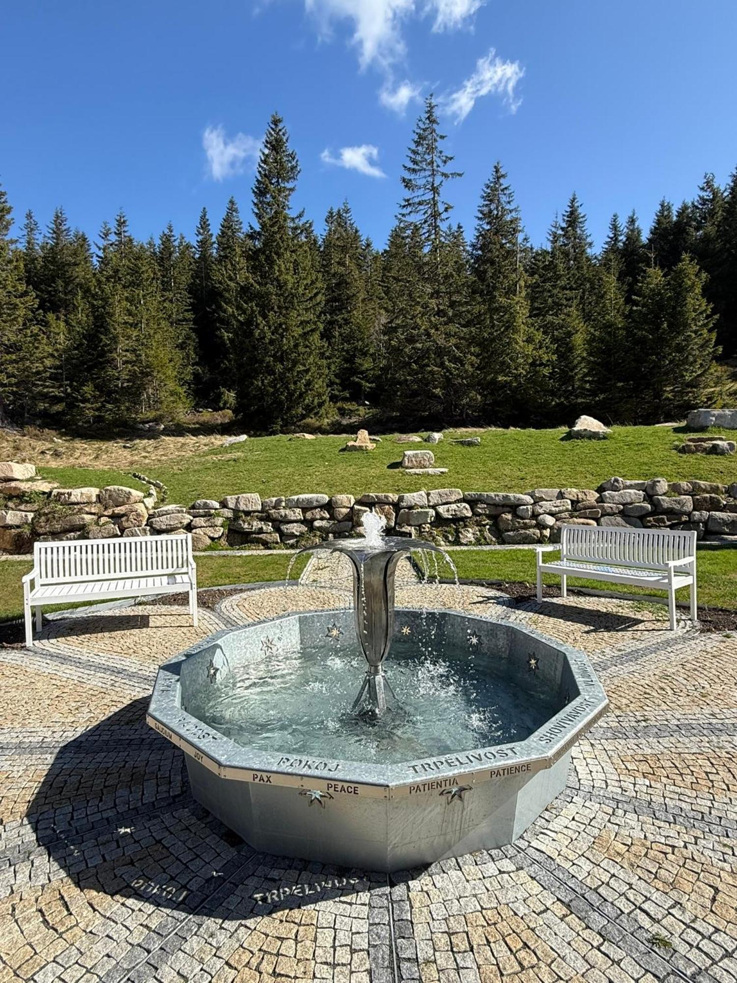 Erlebachova Bouda, Hotel - Resort Svaty Frantisek Špindlerŭv Mlýn 외부 사진